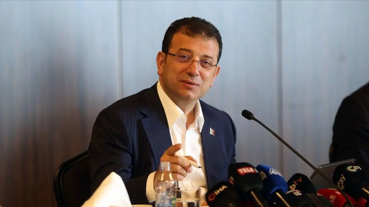 Ekrem İmamoğlu’ndan Ahmet Telli’ye veda: Usta şairin dizeleriyle uğurladı Img