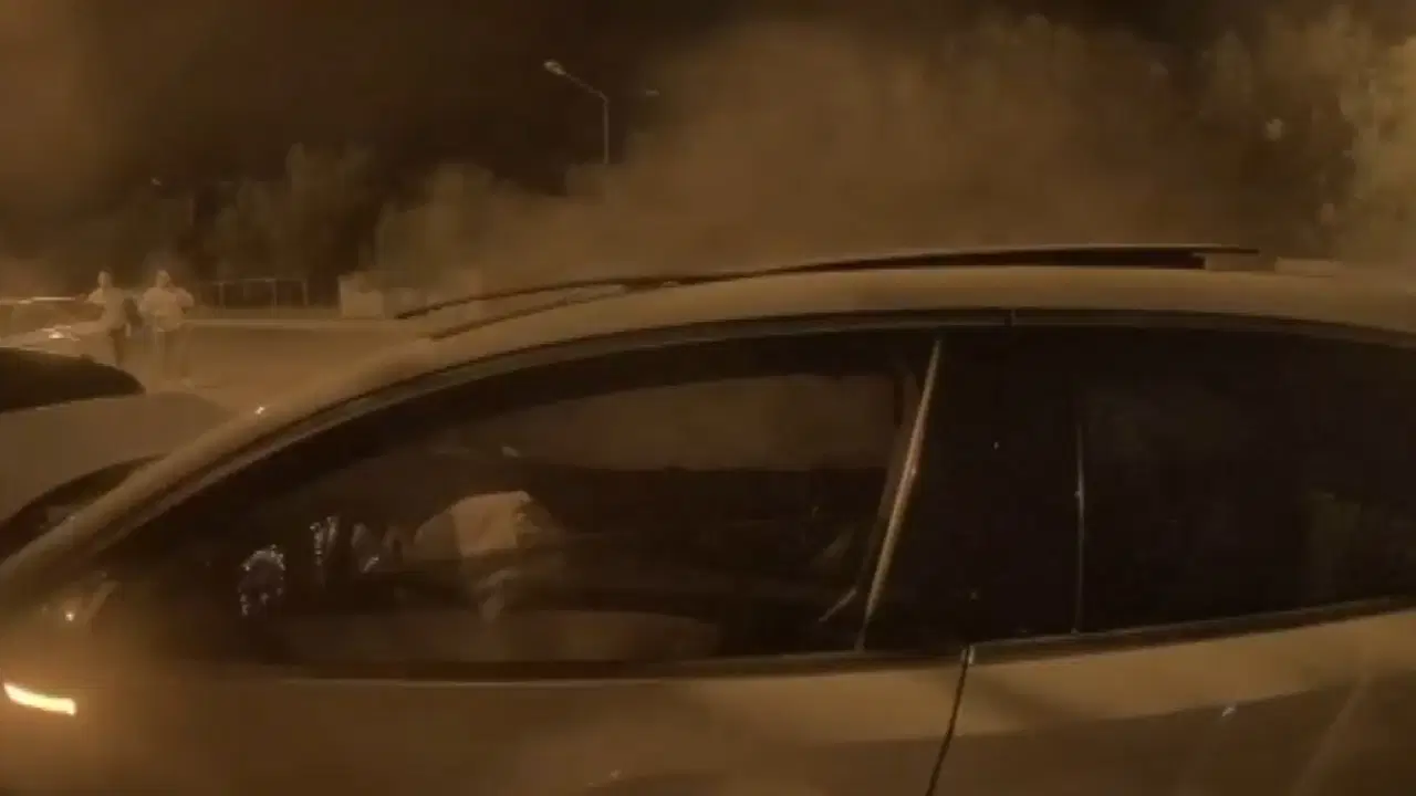 Beylikdüzü’nde otomobil oturanların arasına daldı: 2’si ağır 6 yaralı var Img
