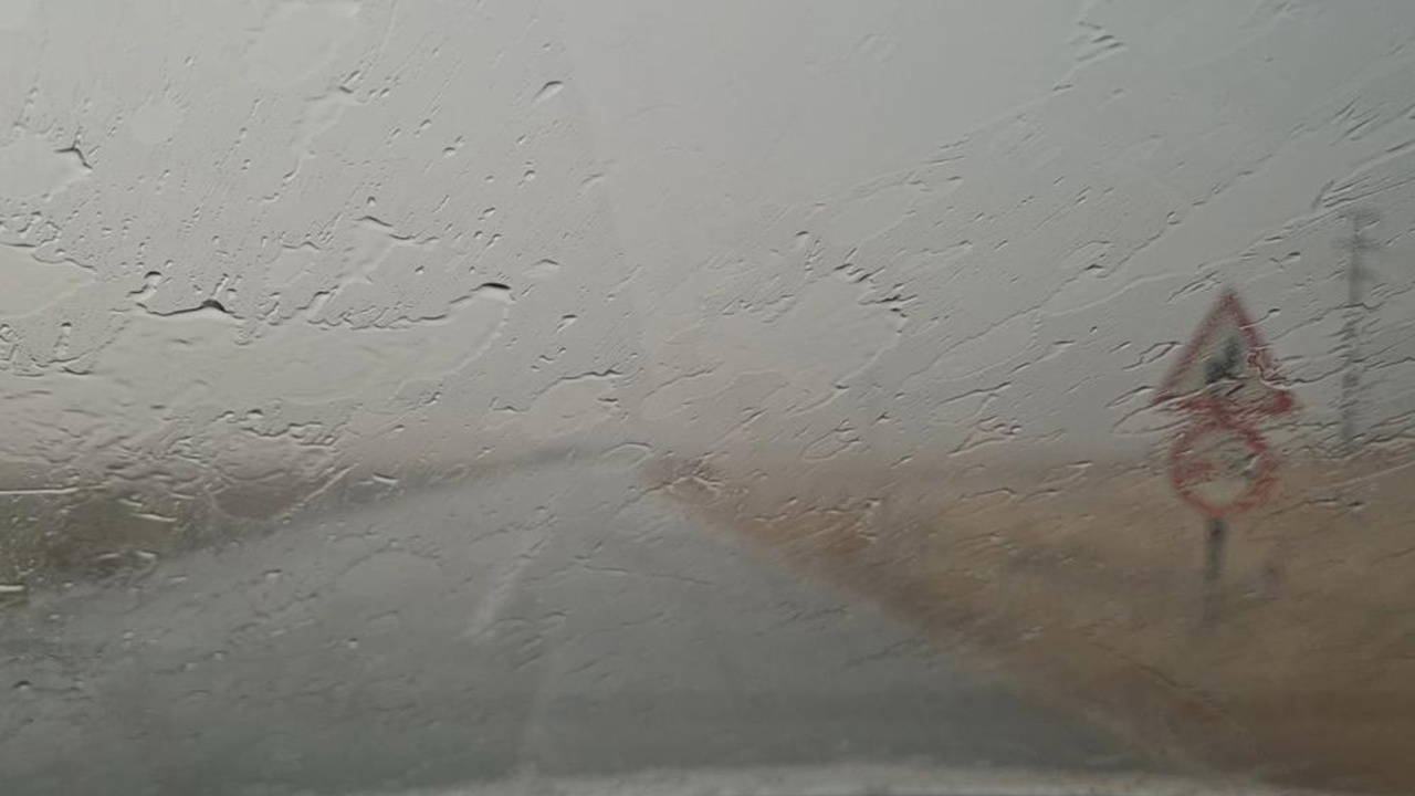Tekirdağ’da şiddetli yağış: Göz gözü görmedi, sürücüler zor anlar yaşadı Img