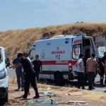 Ogrenci servisi ile otomobil carpisti 19 kisi yaralandi iyDecymE